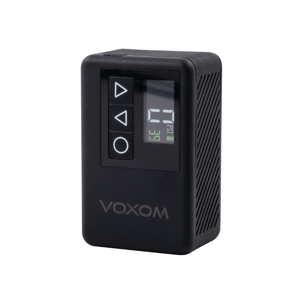 Voxom EPu2 kompakt elektrisk minipumpe i sort med LCD-display, LED-lys og silikonecover