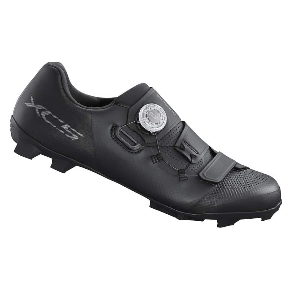 Shimano SH-XC502 mountainbikesko i bred pasform med SPD-klampe
